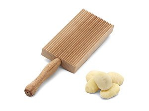 https://www.vincenzosonline.com/userContent/ecom/products/219DA947-9B0E-91E5-5CCA-8211713B40F6/thumbs/Housewares-%20Pasta-%20Gnocchi%20Board.jpg